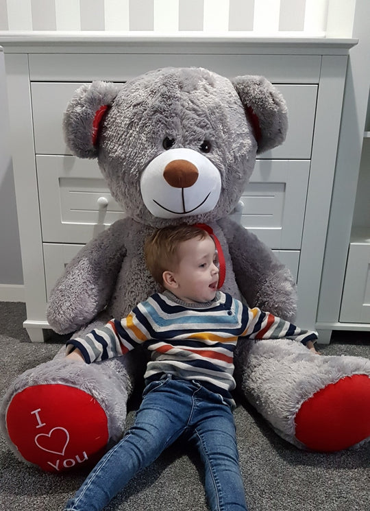 Ours en peluche géant