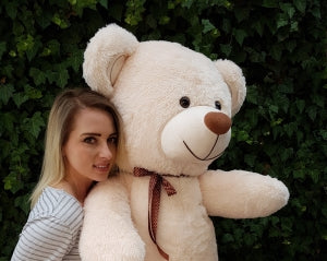 Ours en peluche géant