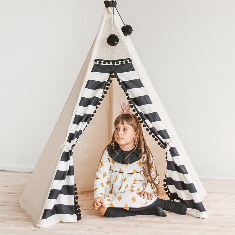 Kids Teepee Tent in Black & White