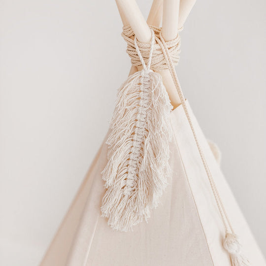 Kids' Play Tent in Plain Style With Macramé Feather